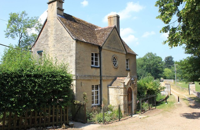 Cotswold Cottage on The Blenheim Palace Estate near Oxford