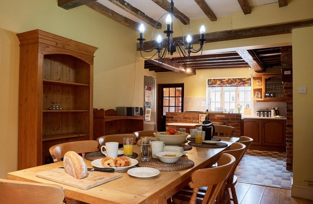 Cottage in Derbyshire with Private Garden