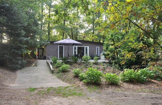 Cottage in Leenderstrijp near Nature Reserve
