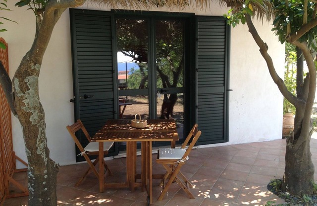 Cottage in the countryside 400 m from the sea