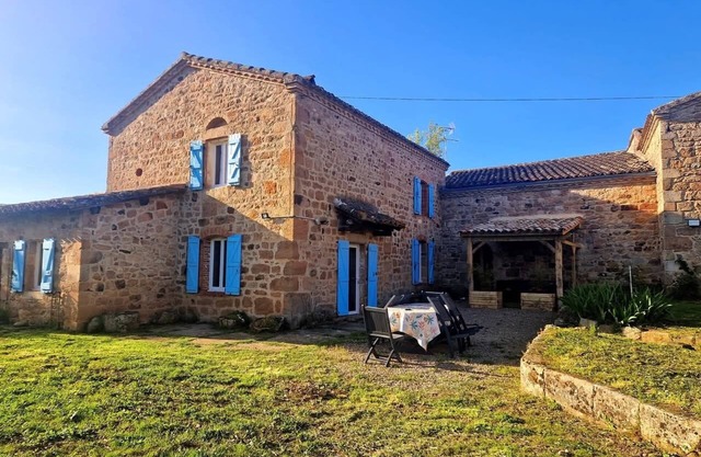 Cottage in the heart of the Gaillac vineyards and bastides