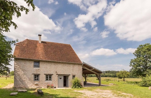 Cottage in the Valley, private garden, capacity 6 pers.