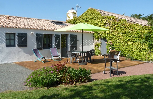 Cottage of character on the doors of the Vendée islands - 2 bedrooms (linen provided)