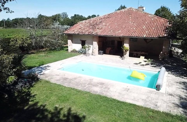 Country house for 10 people 5 minutes from Montauban