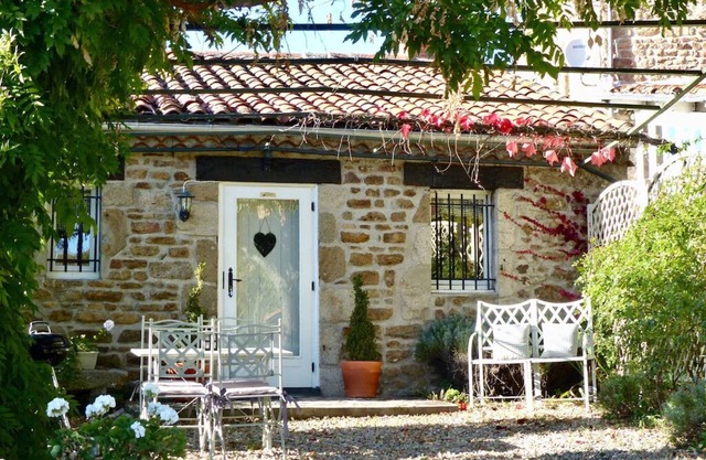 Country cottage near a lake