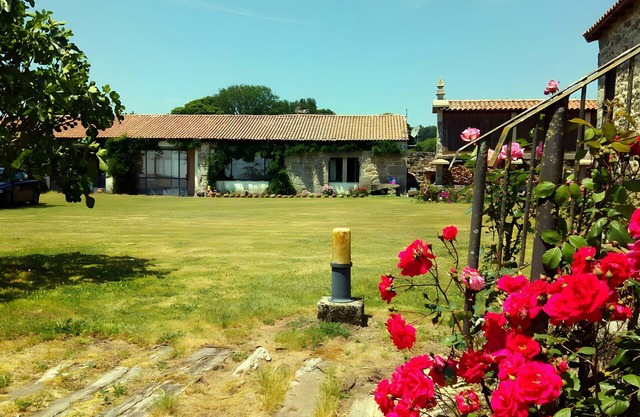 Country House 'Portomeñe' with Mountain View, Private Garden and Wi-Fi
