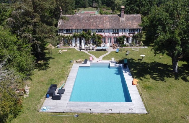 Country property - Forêt de Rambouillet - Heated swimming pool/Tennis court