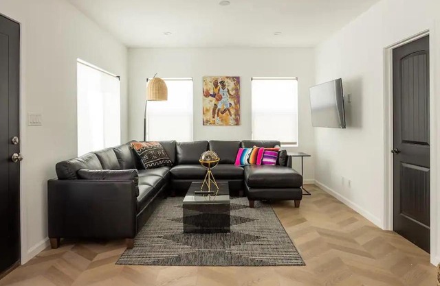Coziest 1BD Bungalow 8min from airport, 4 min SoFi