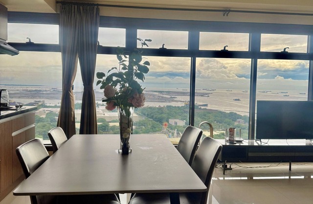 Cozy 1-bedroom condo in charming Pasay City with fitness room, WiFi