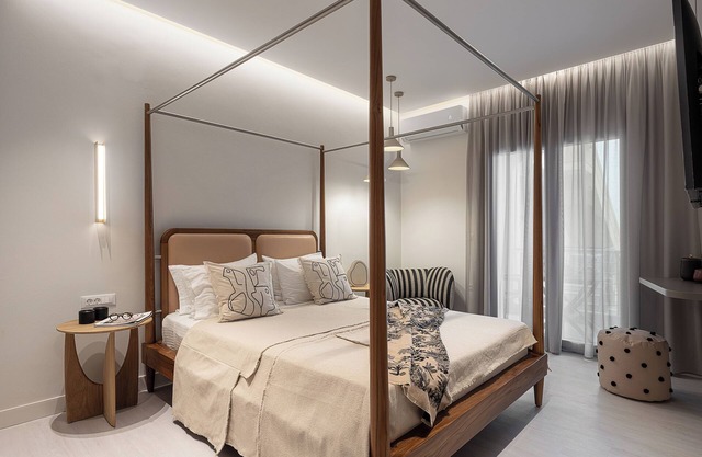 Cozy 2 bedroom apt in front of the sea