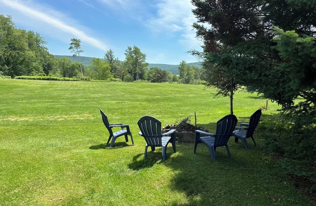 Cozy 2-BR King Beds 4 mi to Cooperstown Dreams Park