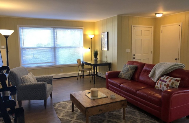 Cozy 2 BR on 1 Acre Property just outside of Boulder