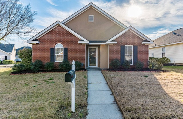 Cozy and Beautiful home in prime location!