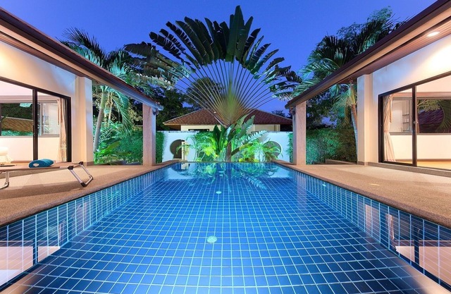 cozy and bright villa with pool and 3 bedrooms near the beach