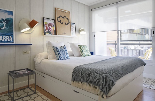 Cozy and comfortable apartment one step from the beach with swimming pool