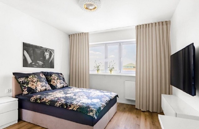 Cozy and quite studio, near to Chopin airport and well connected with center.