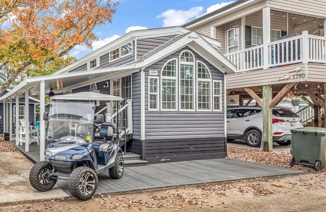 Cozy Beach Paradise in Ocean Lakes | Outdoor TV