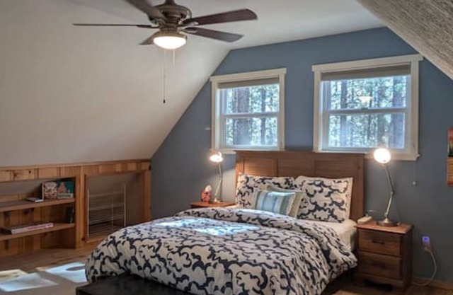 Cozy Blue Jay Nest Retreat