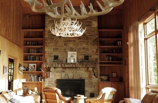 Cozy Cabin on 84 acres with creek and spring fed pond
