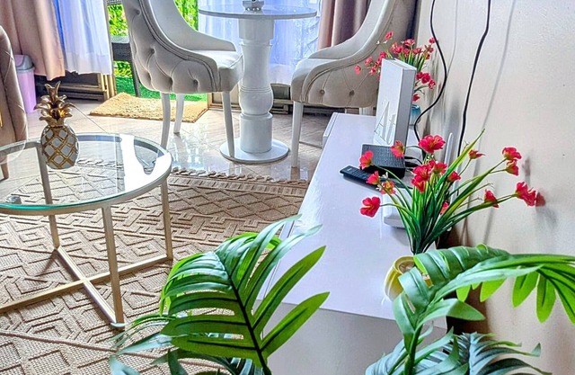 Cozy calm Apt in Ntinda Kampala featuring two balconies, unlimited WiFi.