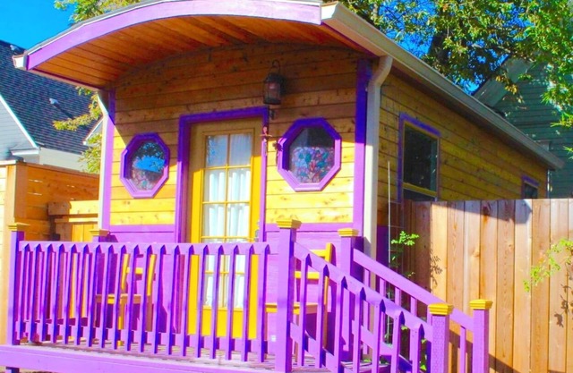 Cozy caravan in Mississippi area of Portland with WiFi, AC