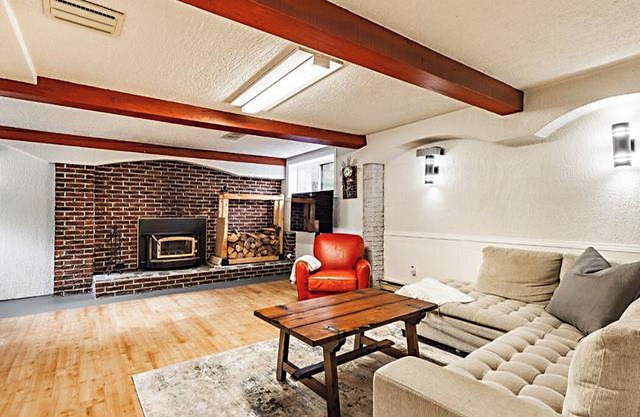 Cozy chalet overlooking Lac-Brome