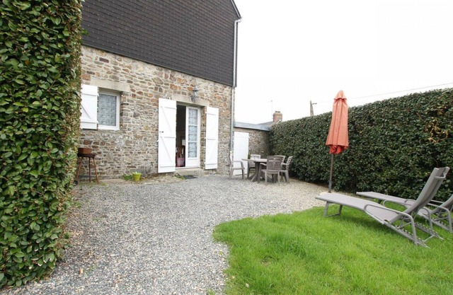 Cozy Cottage in Pittoresque Village Near Beaches – Enclosed Garden & Pet-Friendly