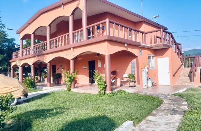 Cozy Hispanic Guest House "Casa Las Margaritas"
