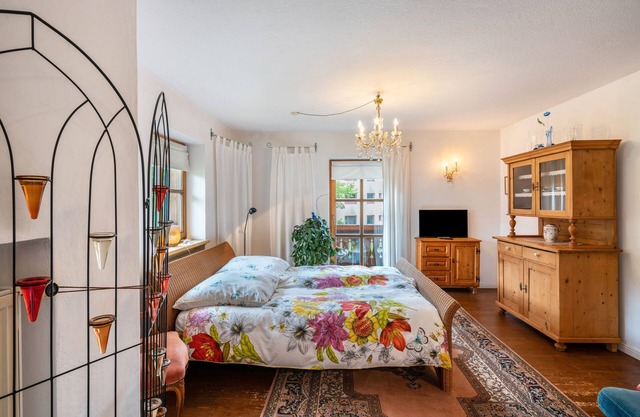 Cozy holiday apartment "Edelweiß" with 2 balconies, Wi-Fi, mountain view and parking