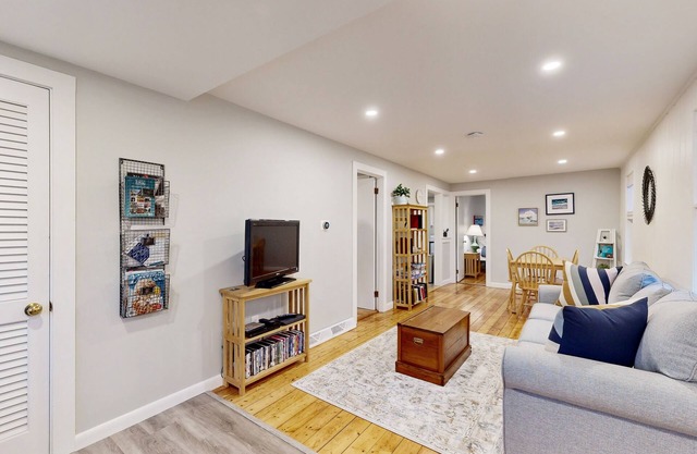 Cozy home close to the beach with patio, Washer/Dryer, & Partial AC