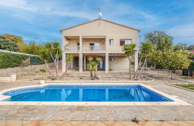Cozy home in CALAFELL with WiFi