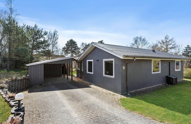 Cozy home in Ebeltoft with WiFi