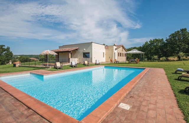 Cozy home in massa martana pg