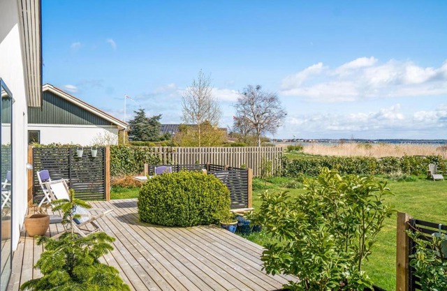 Cozy Home In Rørvig With House Sea View