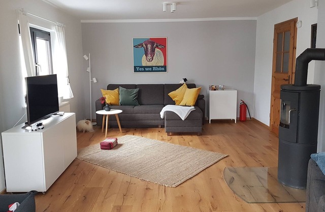 Cozy house with oven and fenced terrace (dogs are welcome)