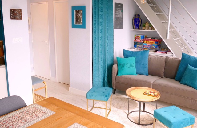 Cozy Pontaillac duplex terrace 100 m from the beach