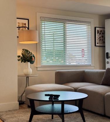 Cozy Private Room A in S Central LA
