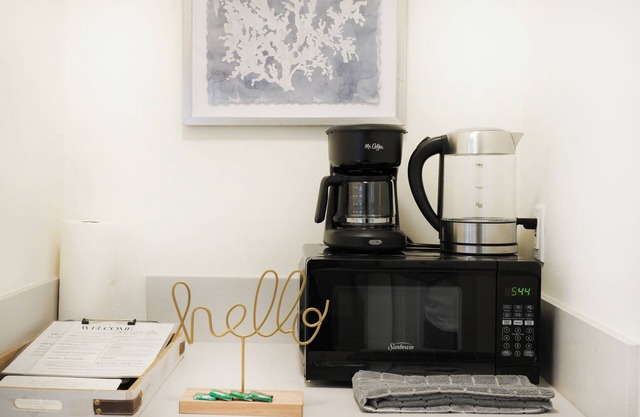 Cozy Private Studio Prime Location Near DTLA, Ktown & Attractions