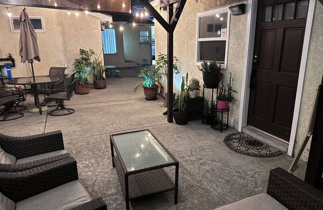 Cozy Studio in South Gate
