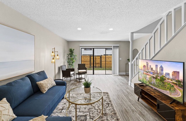 Cozy Townhome| Moffitt| Pool| Gym| Fast WiFi| 2B2B