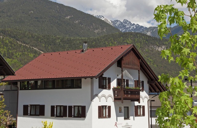Cozy vacation apartment and perfect base in the heart of Tyrol