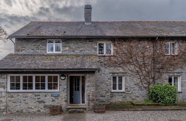 Crabtree - sleeps 4 guests in 2 bedrooms
