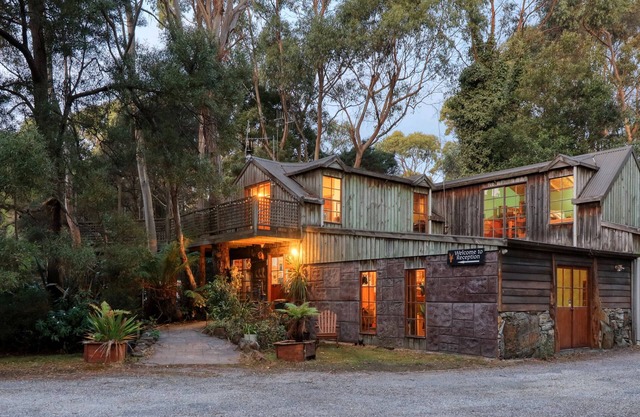 Crayfish Creek Van & Cabin Park