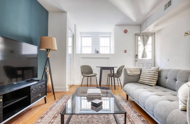 Crisp Dupont Circle 1BR w/W/D 2 blocks to Whole Foods, by Blueground