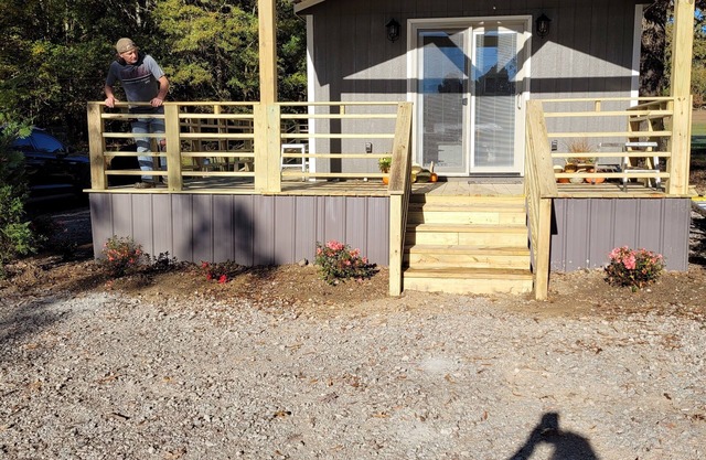 Crossroads to Pickwick Cabin SMOOTH SAILING