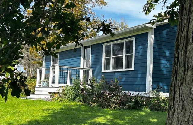 Cute, Comfy home in Bumpville