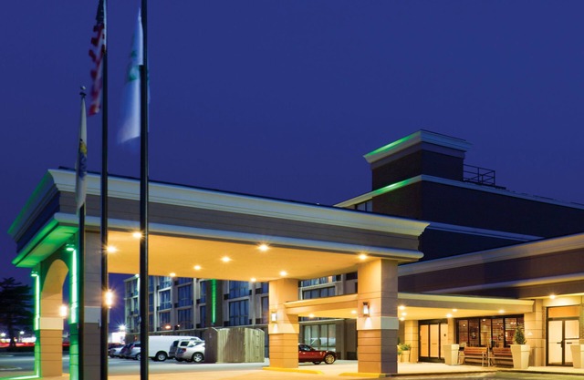 Days Hotel by Wyndham Toms River Jersey Shore