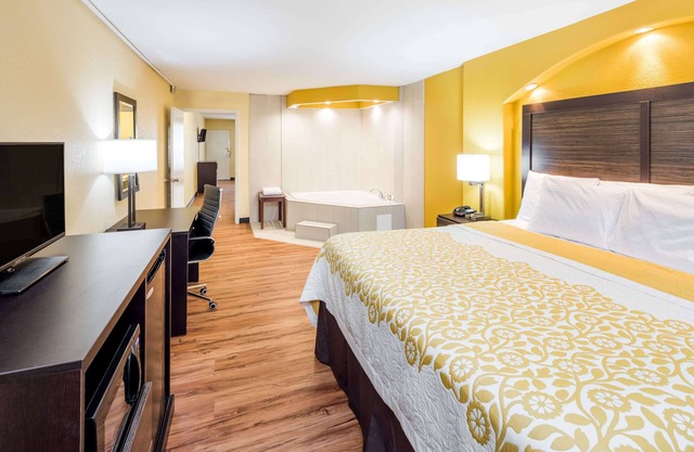 Days Inn by Wyndham Madison