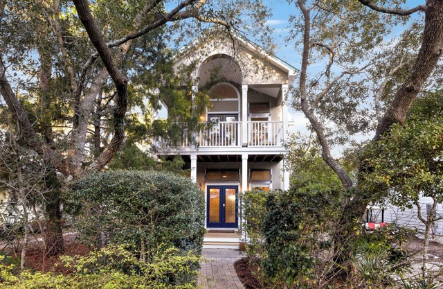 Deeded Beach Access & Private Balconies & 3 King Beds