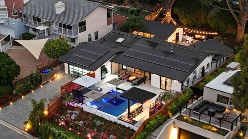 Del Mar Elegant Haven with Mountain Vistas
